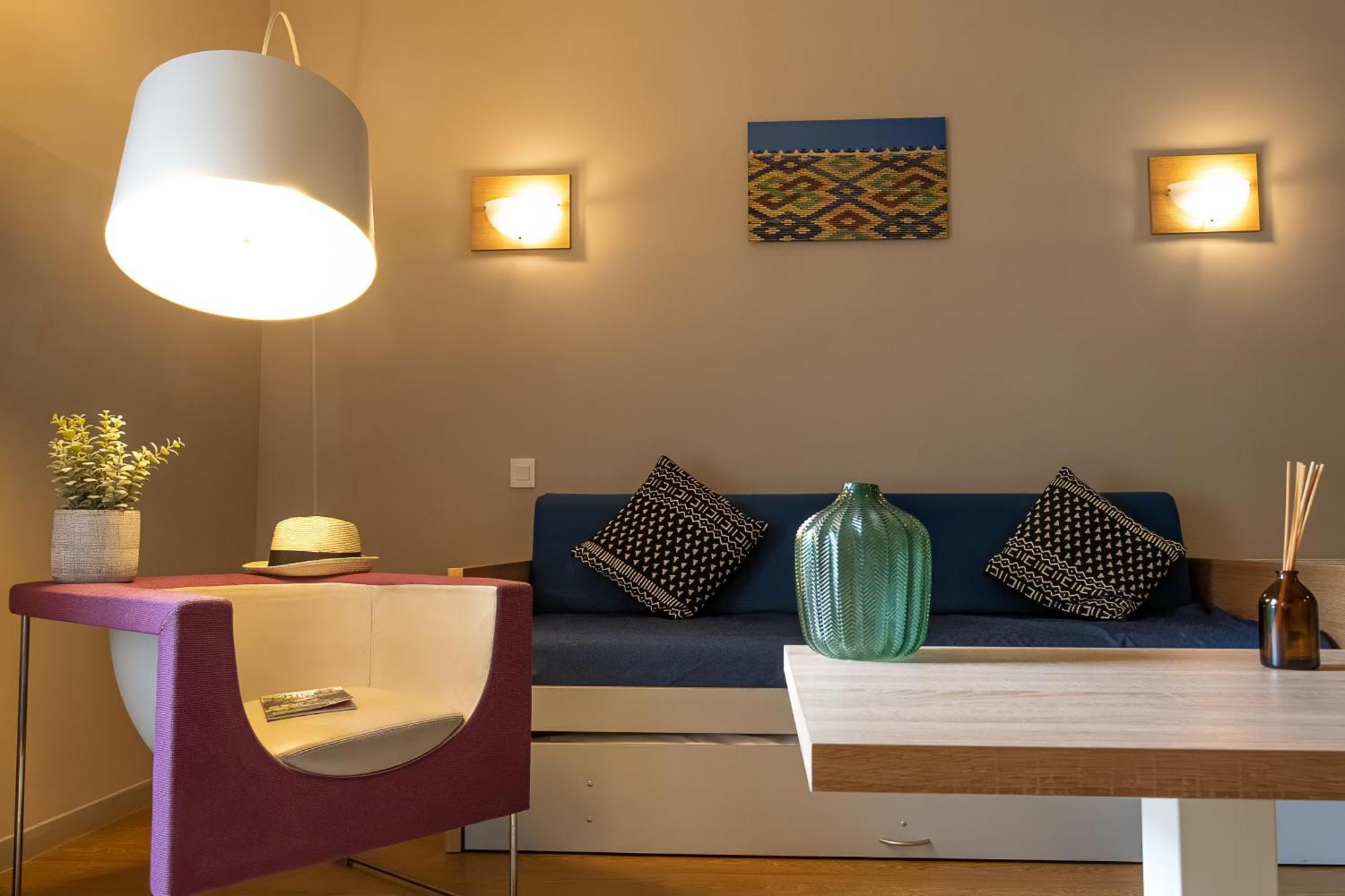 One-Bedroom Apartment (4 Adults),1585480063:JPEG